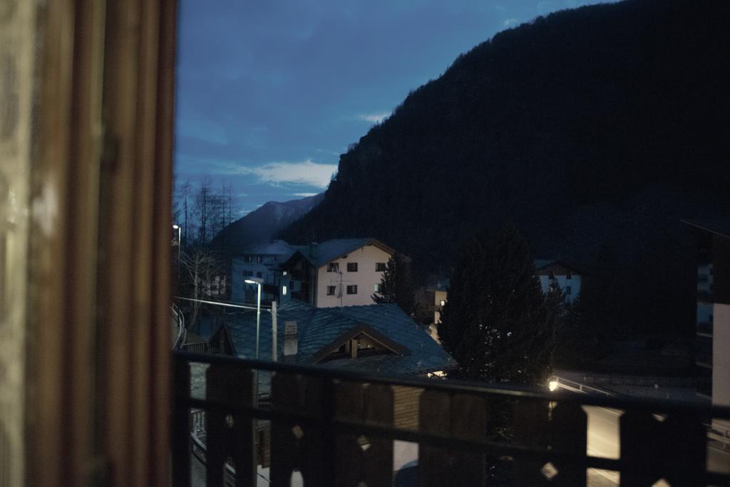 Hotel Etoile De Neige Valtournenche Exteriör bild
